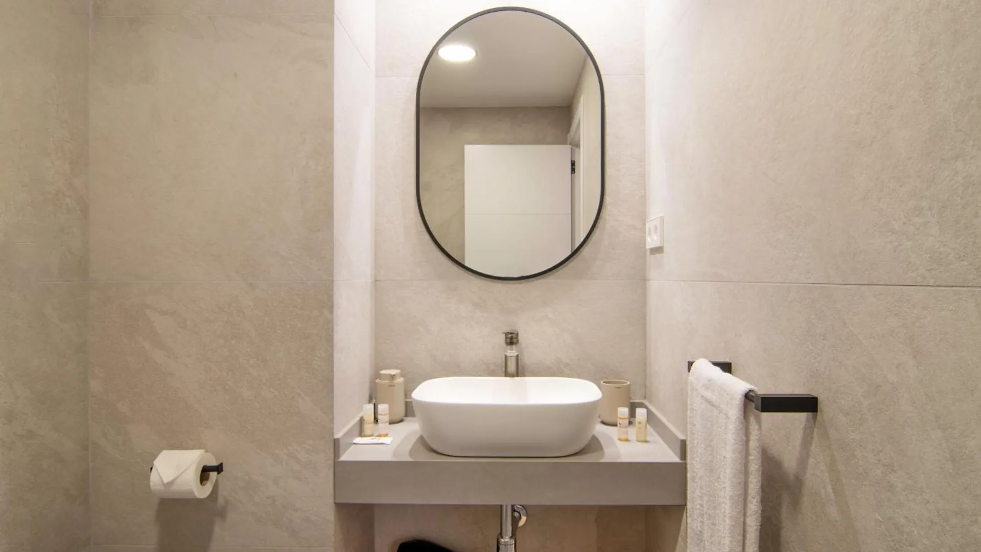 Stay U-Nique Apartment Comte Gueell Barselona 0*,  İspanya